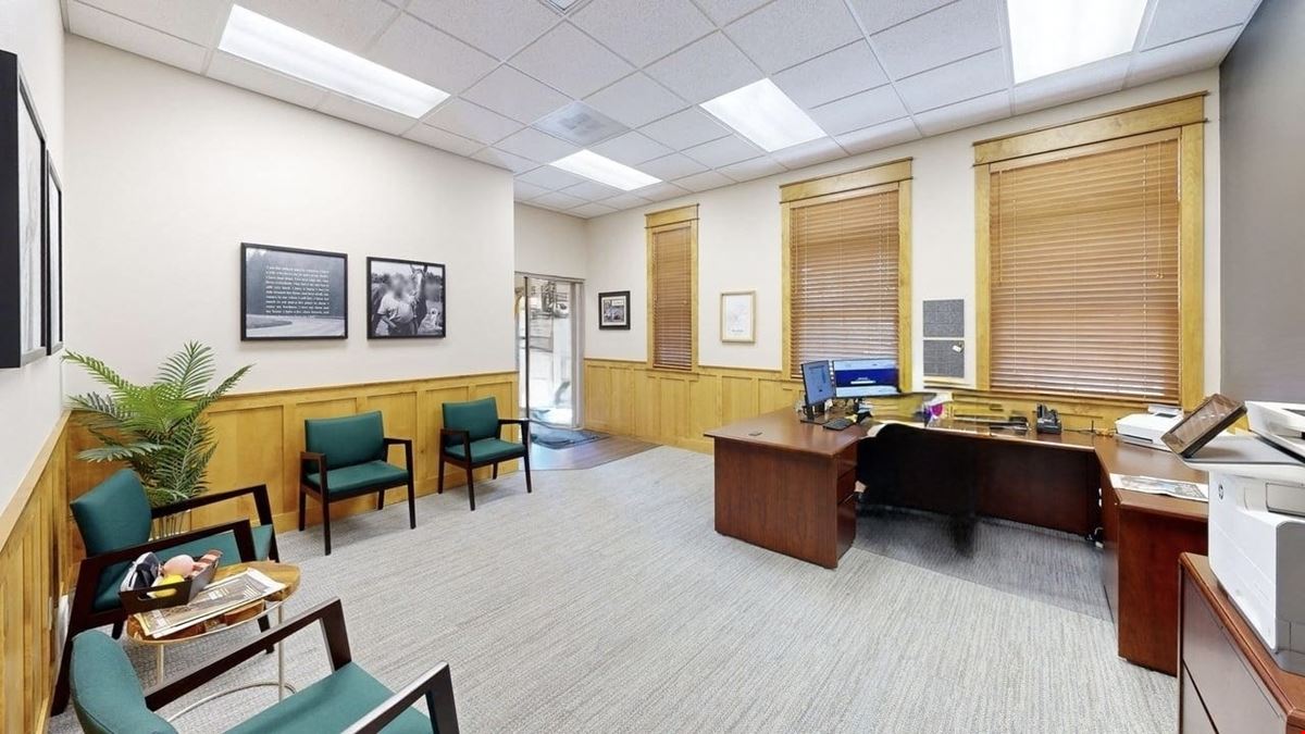 Country Manor Office Building