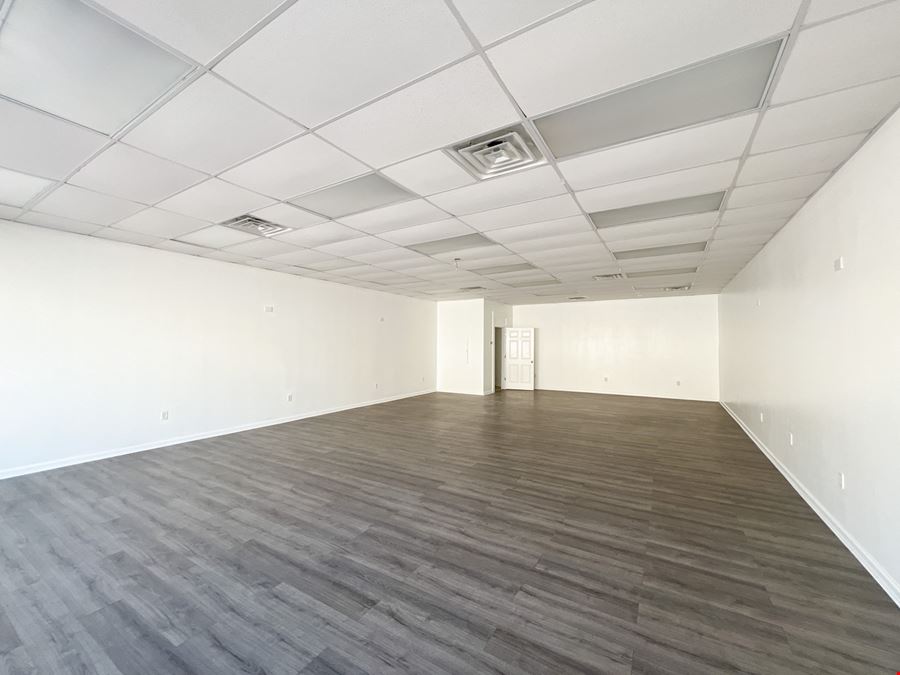 Retail and Office Spaces at Chef Menteur Mall
