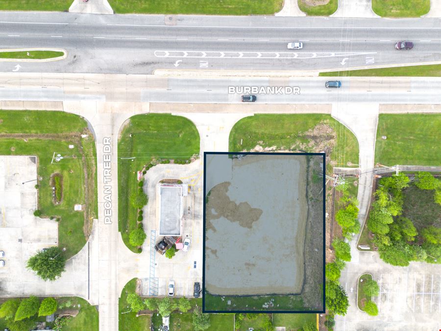 0.45 Acre Commercial Lot along Burbank Drive near Bluebonnet Blvd