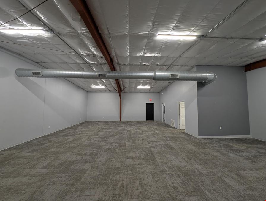 1703 Candletree Dr Suite C