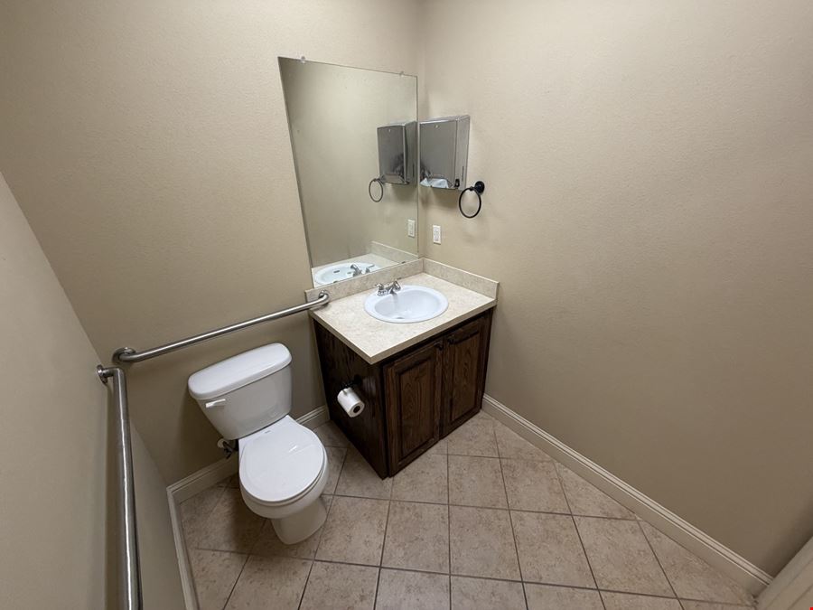 2217 Martin Dr