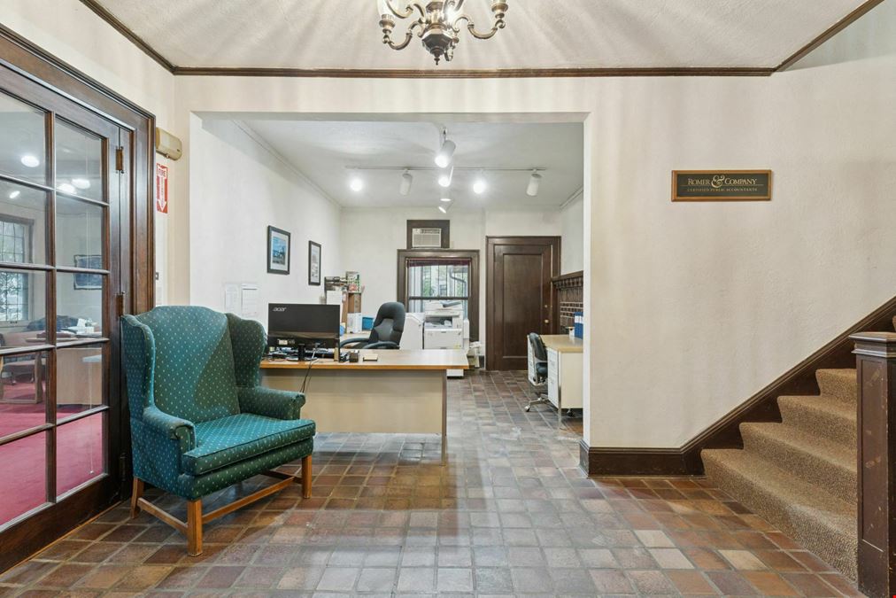 2318 1st Avenue South Professional Building
