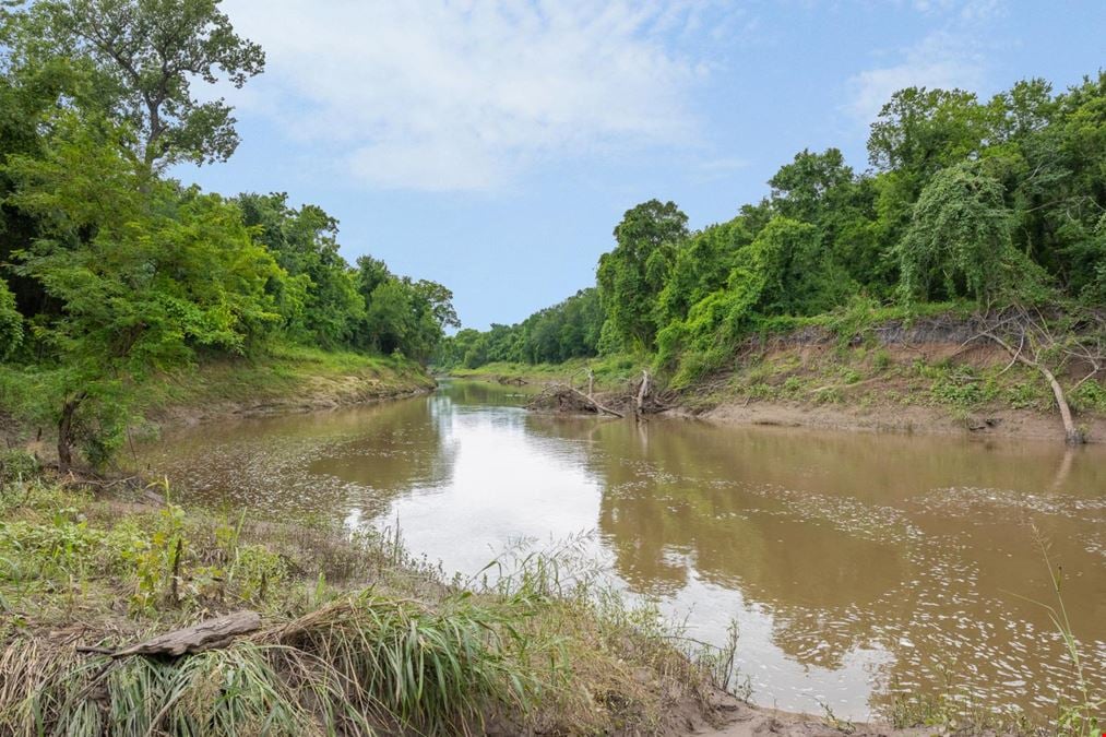 5.5 Acres Along Navasota River