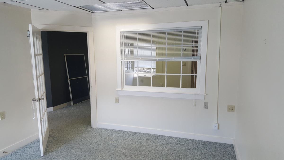 Gallery bldg. front facing office