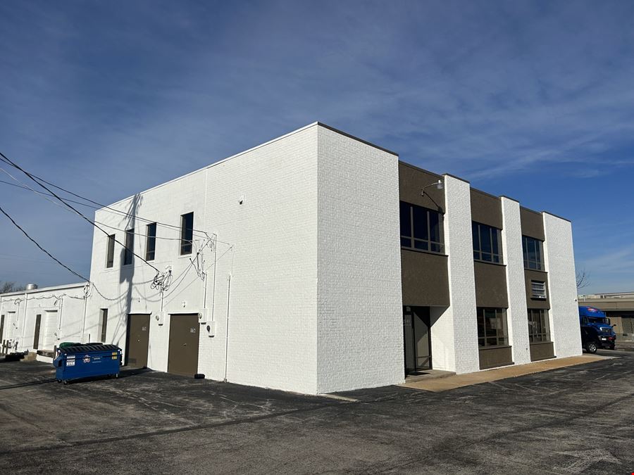 11704-11718 Lackland Industrial Dr