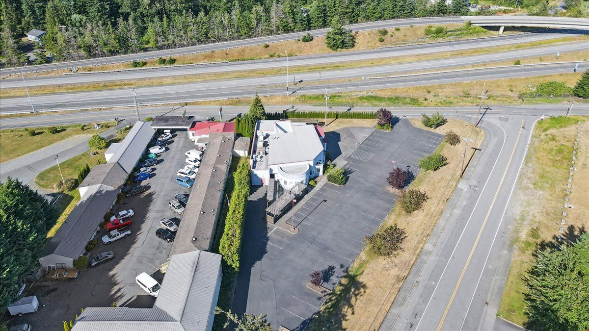 1650 w bakerview