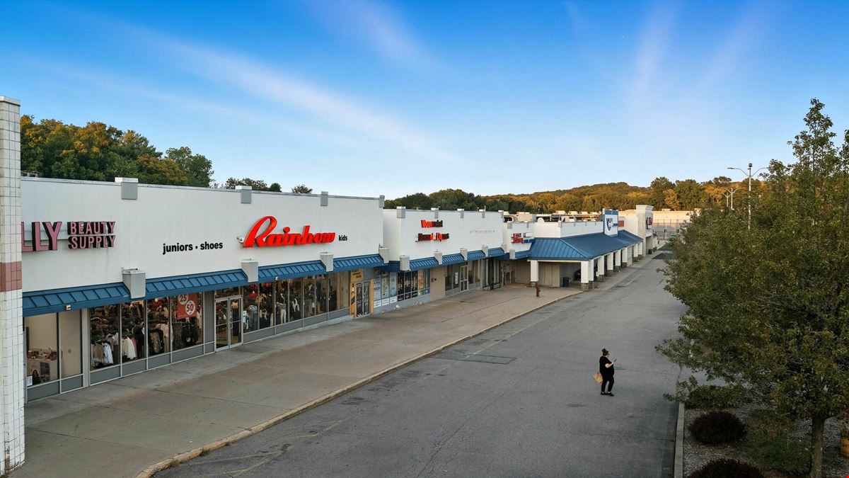 Diamond Hill Plaza