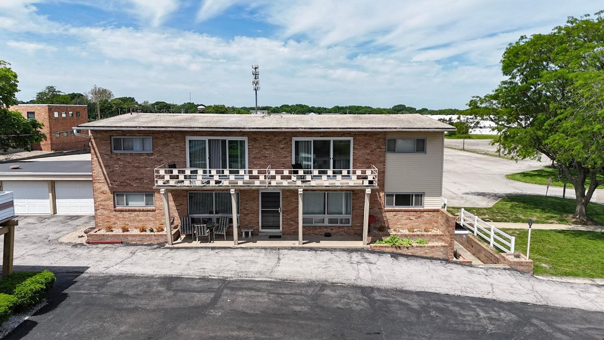 221 Robinhood Ln
