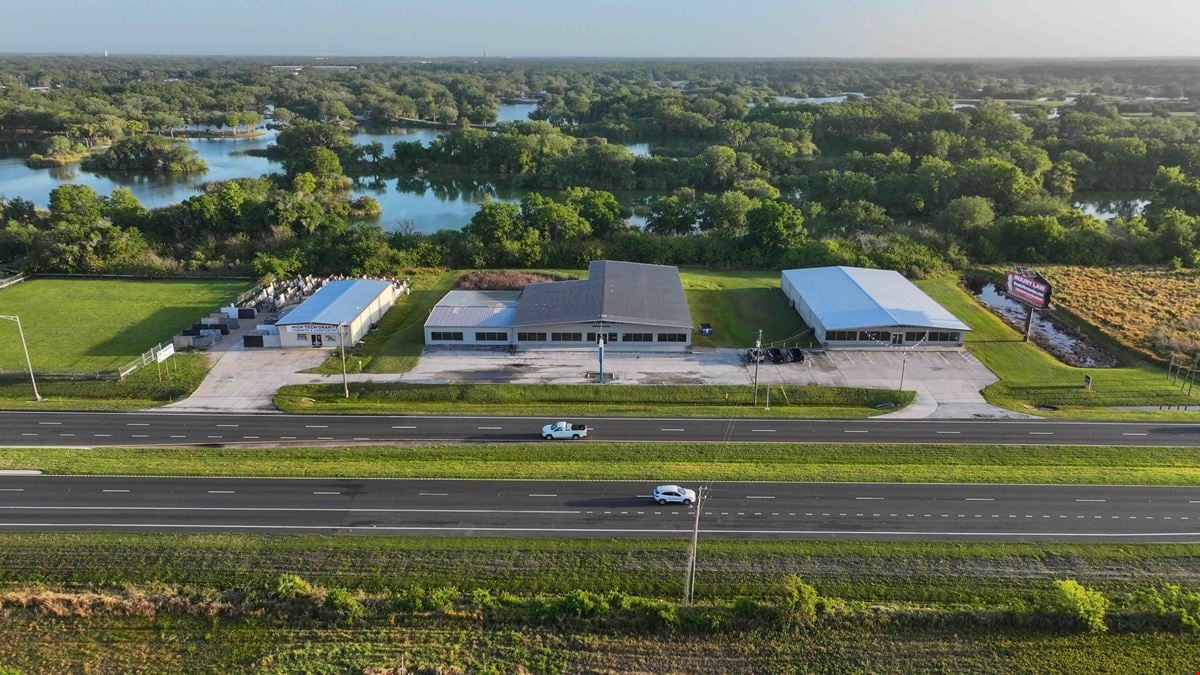 10,800 SF Retail-Warehouse on 3.12 Acres Zoned LCC - Lakeland