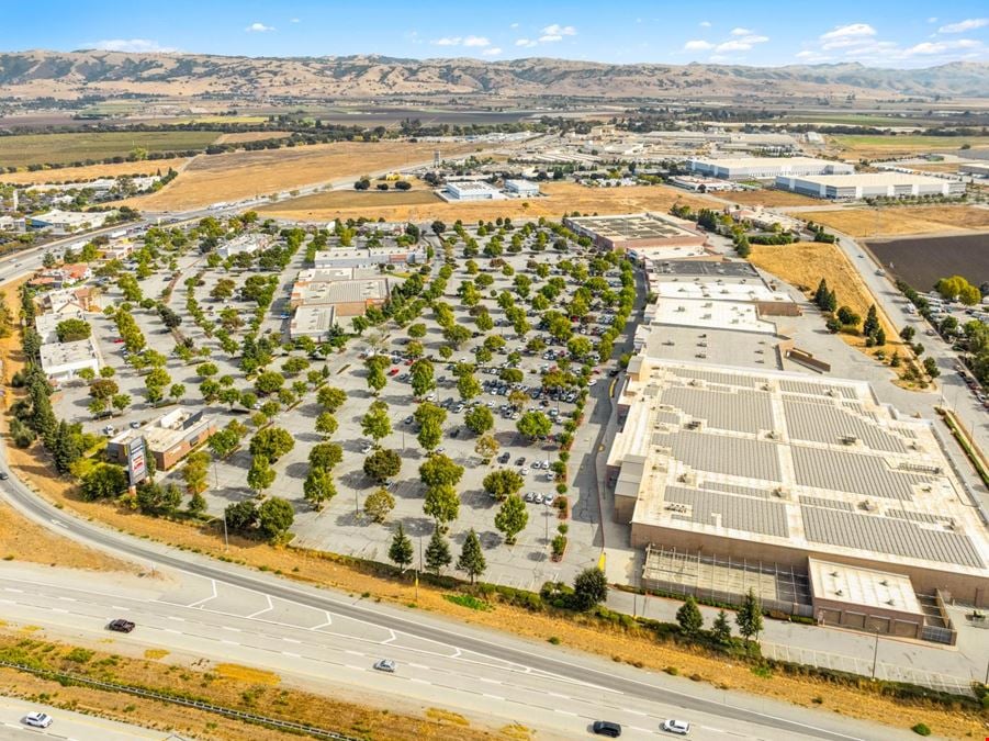 Kohl's at Gilroy Crossing 