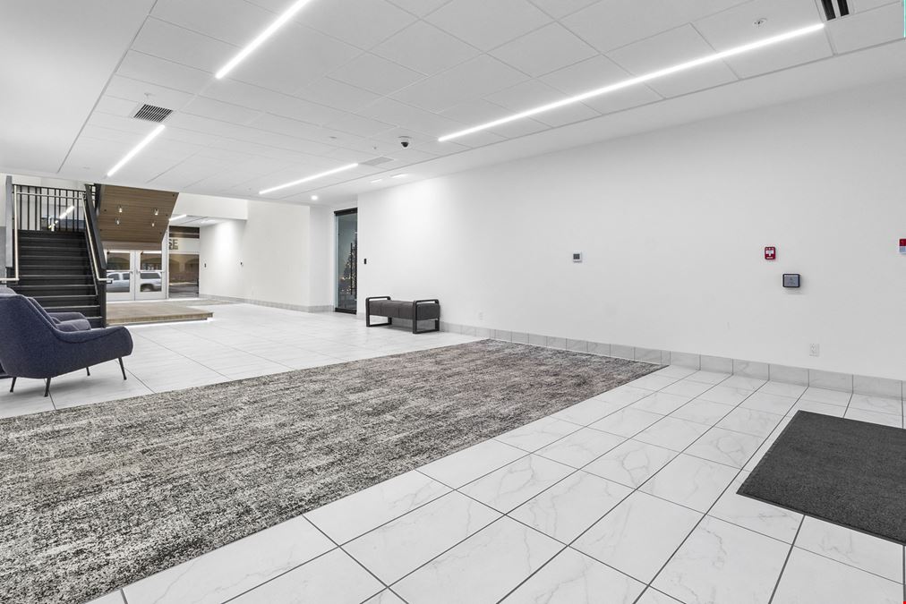 Prime Office Space Near Carmel City Center