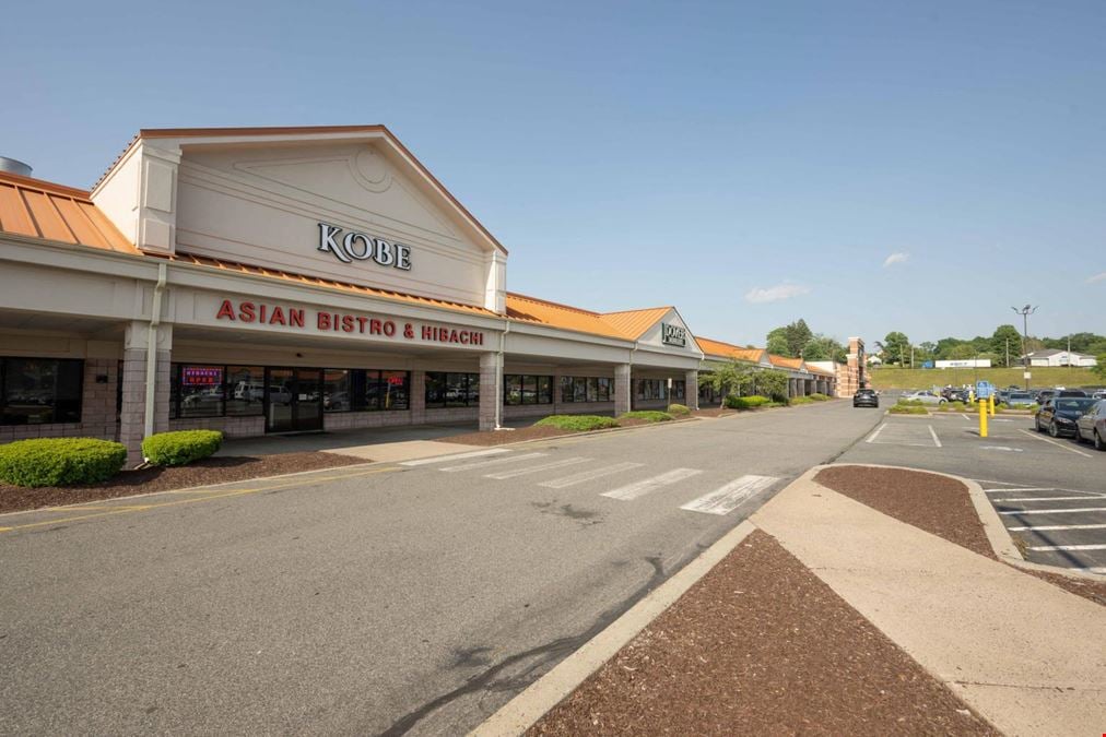 The Plaza at Burr Corners