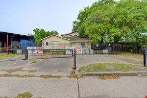 9317 Homestead Rd, Houston, TX 77016
