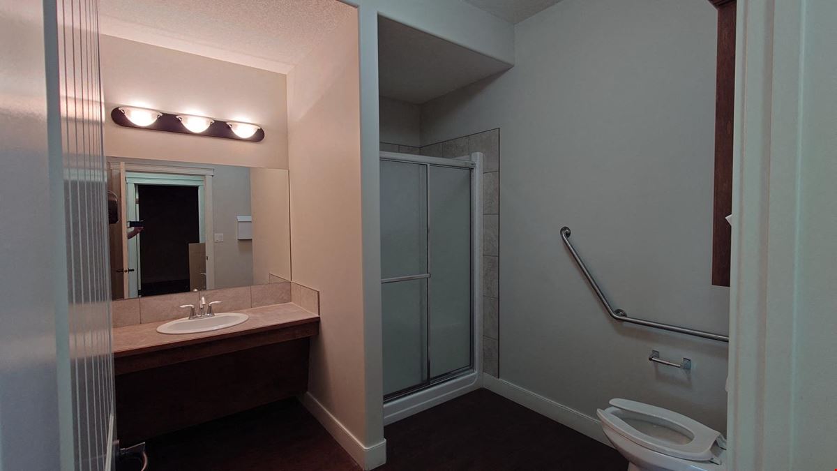 7700 76th Street Close (Building 400)