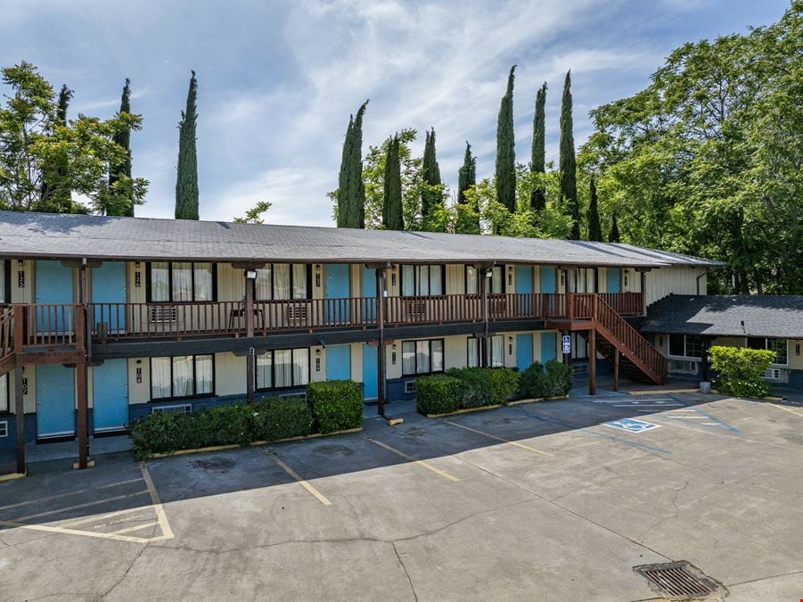 Red Bluff Inn