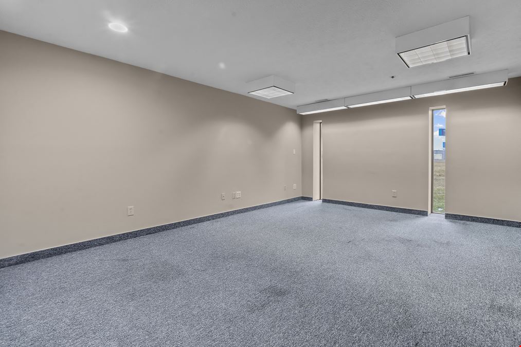 1,200 SF Office Space w/ Excellent Visibility