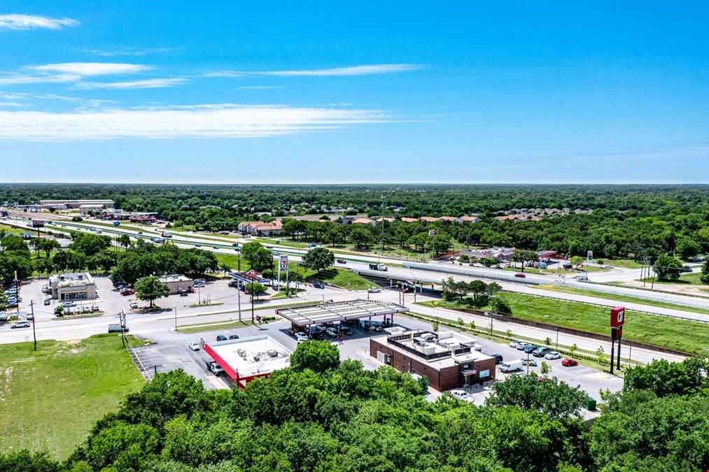 Ground Lease on Highway 175