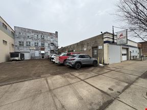 906 Southwest Adams Street