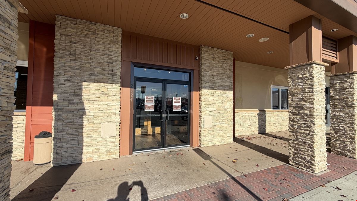 2124-2160 Merrick Mall