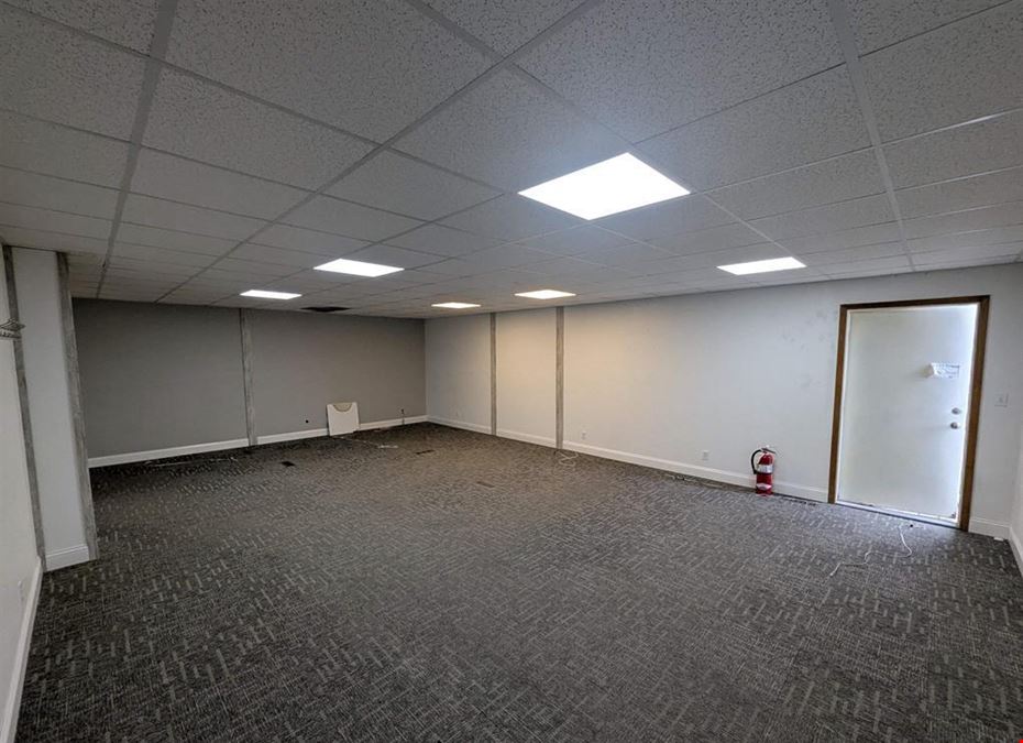 105 N Parkway Dr