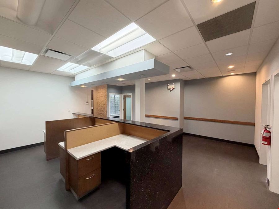 Unit 214 145 15th Street West