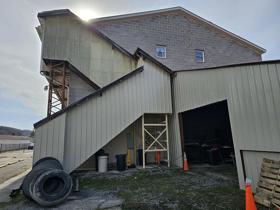 771 Main St