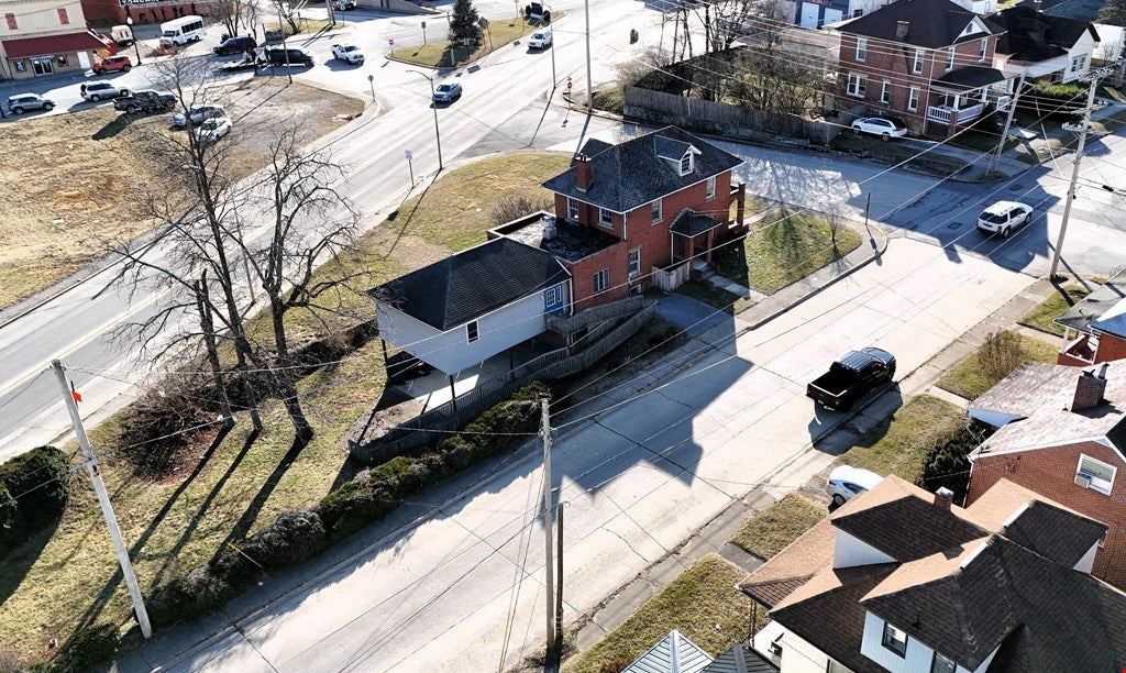 315 Straley Ave