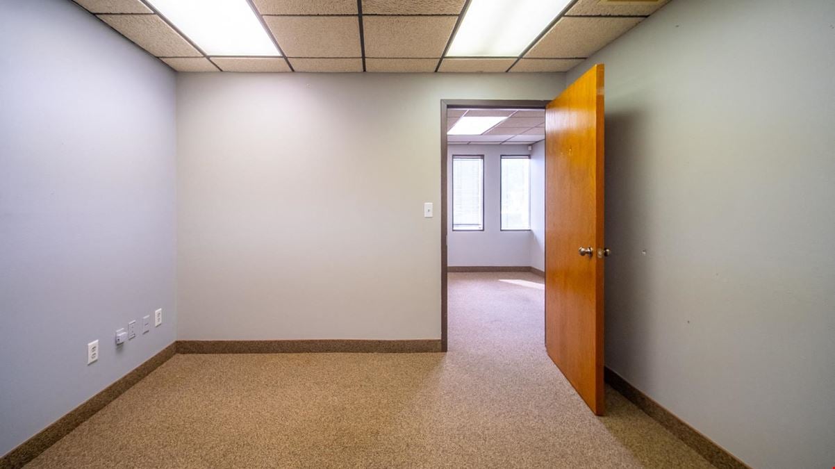 The Omni Building | Move-In Ready SW Suite