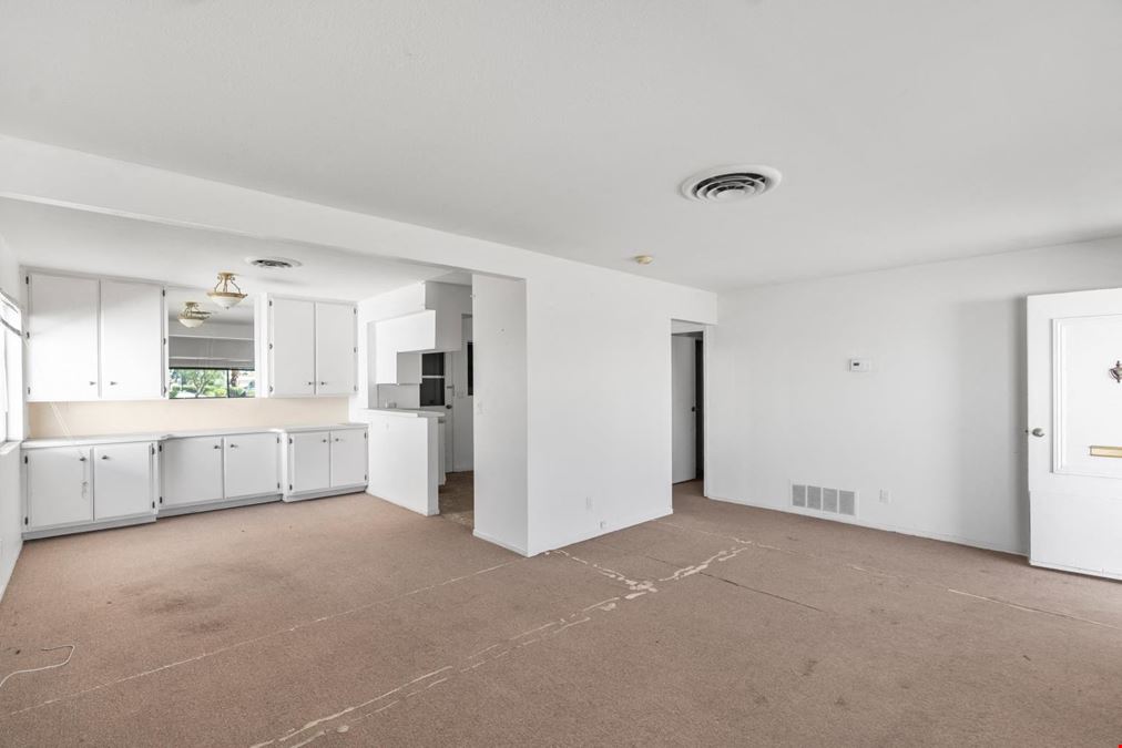 42462 Rancho Mirage Ln.