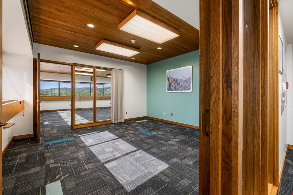 440 Mt Rushmore Rd (Tower)