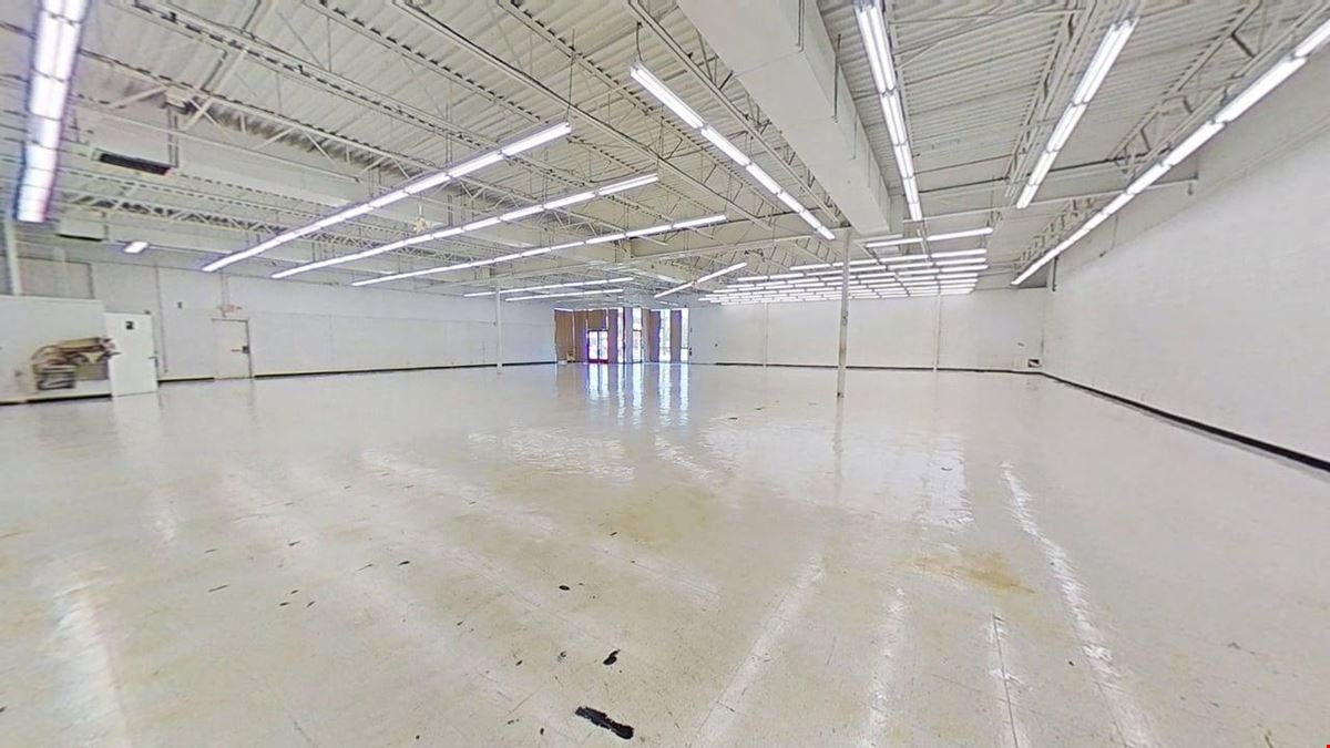 Stand Alone Retail on Signalized Corner Lansing MI