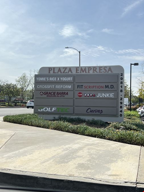 Plaza Empresa Shopping Center