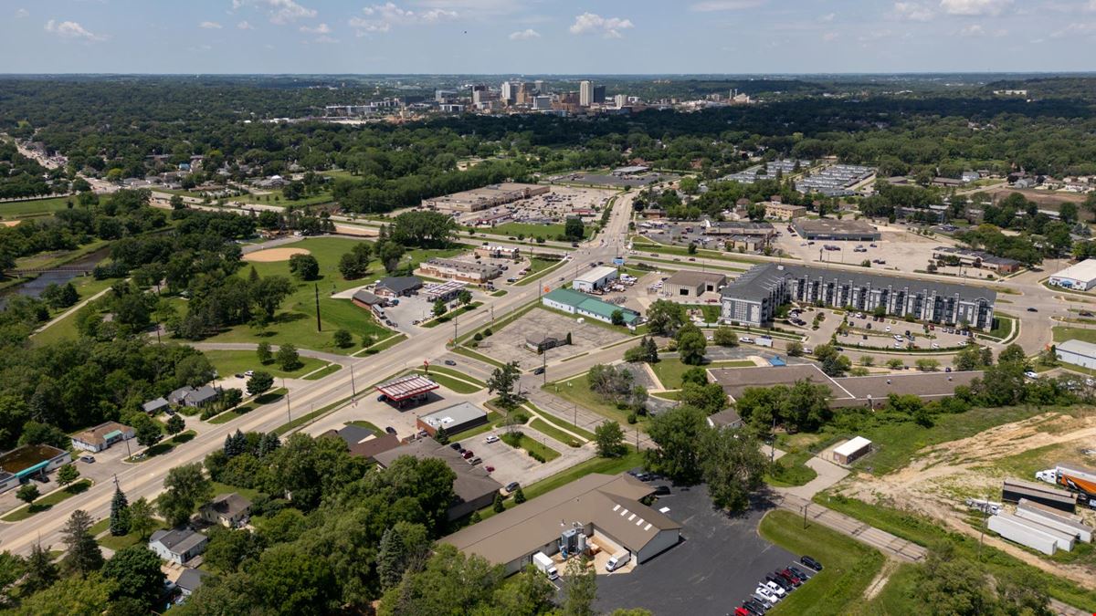 1245 Eastgate Dr SE - Mixed Use Building For Lease