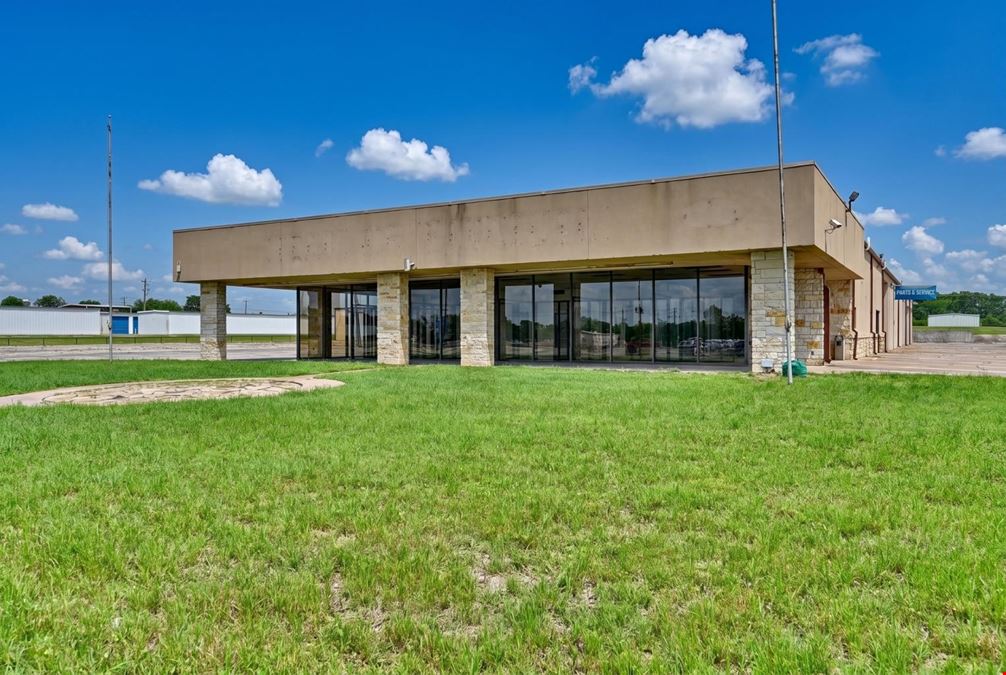 9965 Highway 6 Loop South