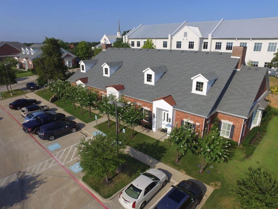 211 E Southlake Blvd
