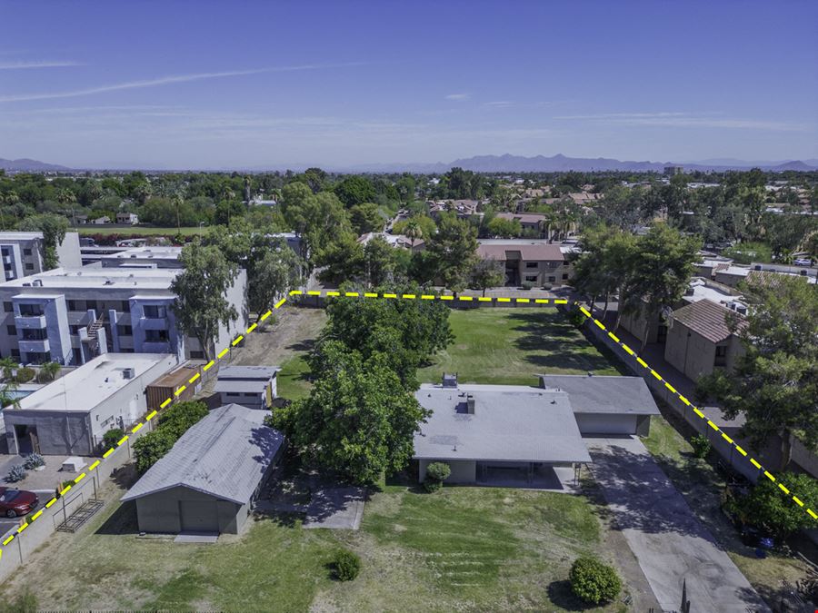958 W Main St