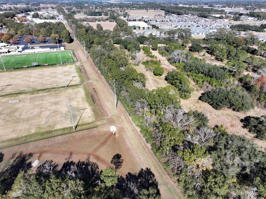 500 Pont Des Mouton (Commercial Tract)