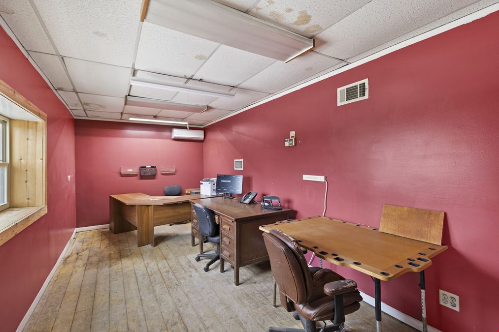 Well-Positioned Industrial Redevelopment Opportunity – 8316 LaPorte, Minutes from Downtown & Major Highways