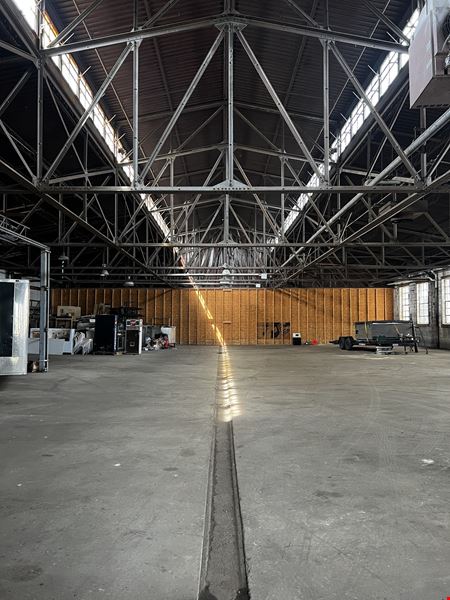 Preview of Industrial space for Rent at 1105 E Market Street