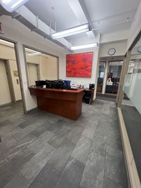 5 W 37th St