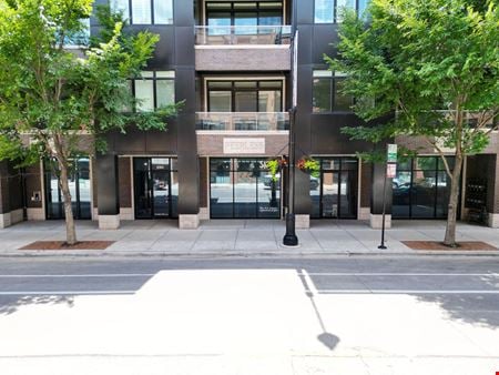Preview of Retail space for Rent at 3030 N. Lincoln Avenue