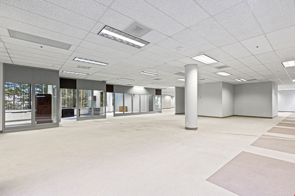 601 Sanden Blvd
