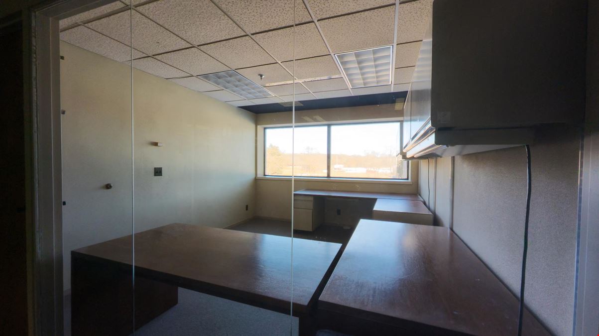 2450 Marion Road SE - Mixed-Use Building For Sale 