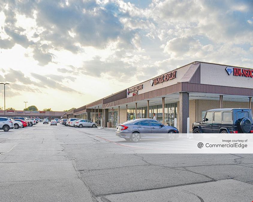 Village Plaza Shopping Center