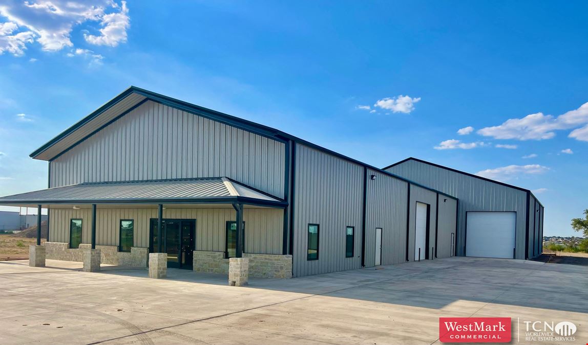 Office Warehouse with Stackyard