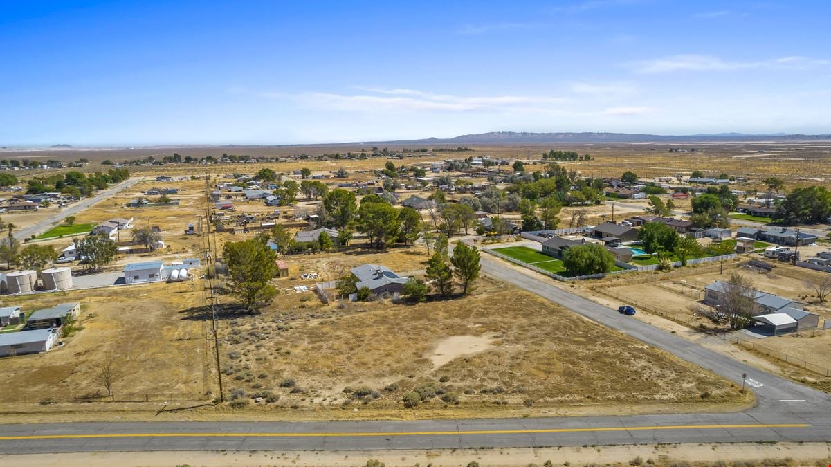 ±0.93 Acres of Level Land in North Edwards