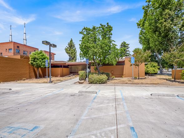 Preview of Office space for Rent at 2841 Tulare St