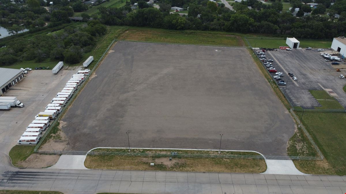 INDUSTRIAL OUTDOOR STORAGE YARD