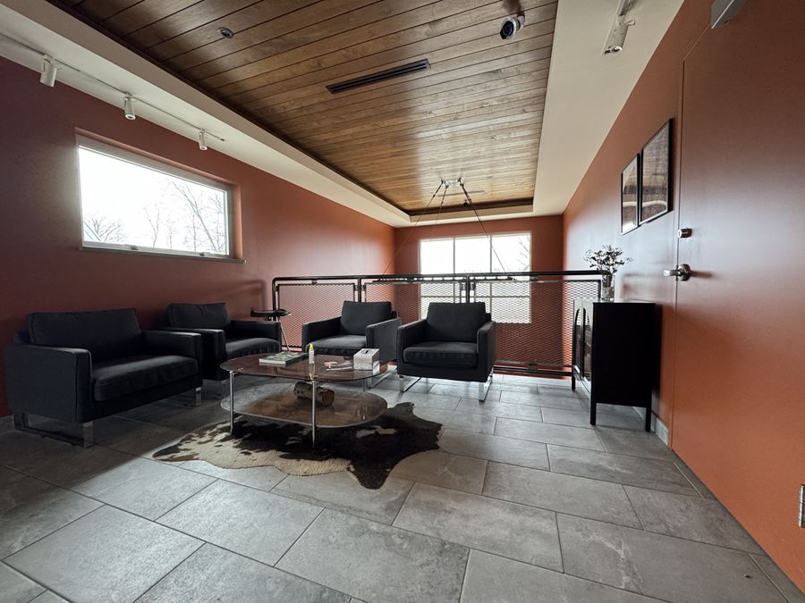 Spectacular Restaurant for Lease (The Nest) in Chelsea