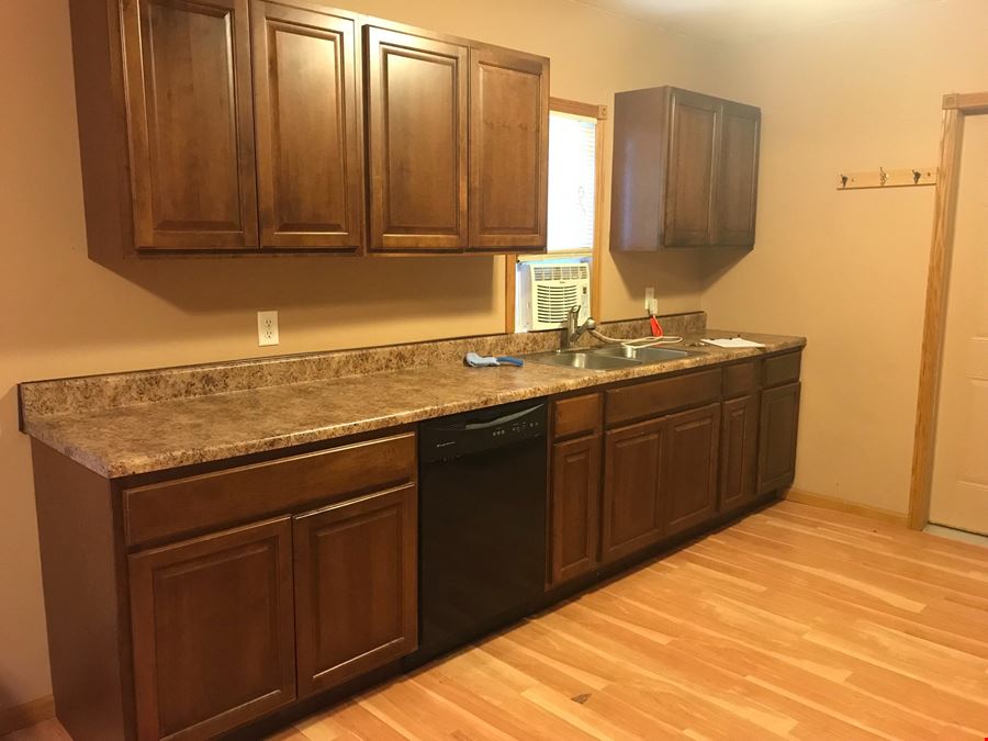 717 W 16th St, Sioux Falls, SD